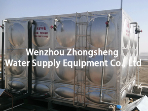 Four-sided combined heat preservation water tank